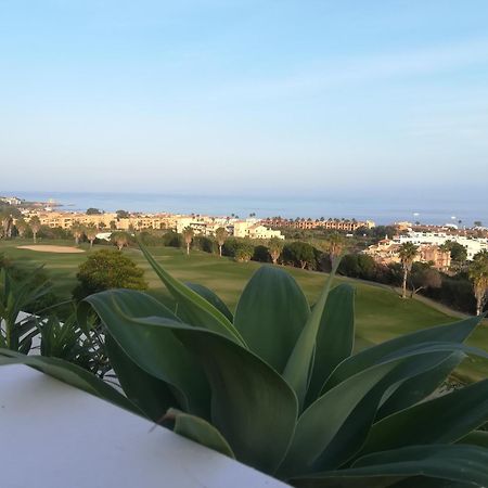 Penthouse Apartment Casares Bagian luar foto
